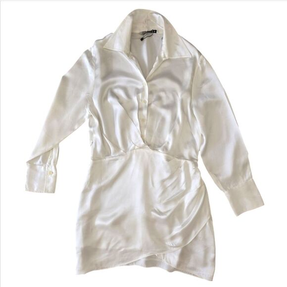 Elegant White Wrap Dress - Picture 8 of 16